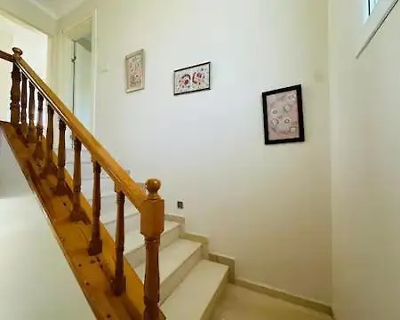 Villa Evalacati - Harnup- Tamamen Muestakil Alacati