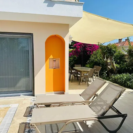 Evalacati - Harnup- Tamamen Muestakil Villa Alacati