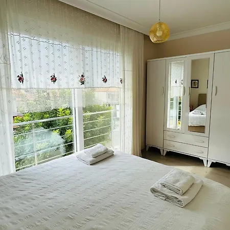 Villa Evalacati - Harnup- Detached House With Private Pool And Garden Alaçatı