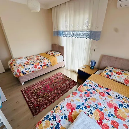 Evalacati - Harnup- Tamamen Muestakil Villa Alacati