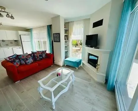 Evalacati - Harnup- Detached House With Private Pool And Garden