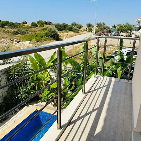 Evalacati - Harnup- Summer Breeze With Private Pool And Garden Villa Alaçatı