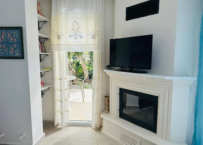 Evalacati - Villa Harnup- Tamamen Müstakil Villa Alaçatı